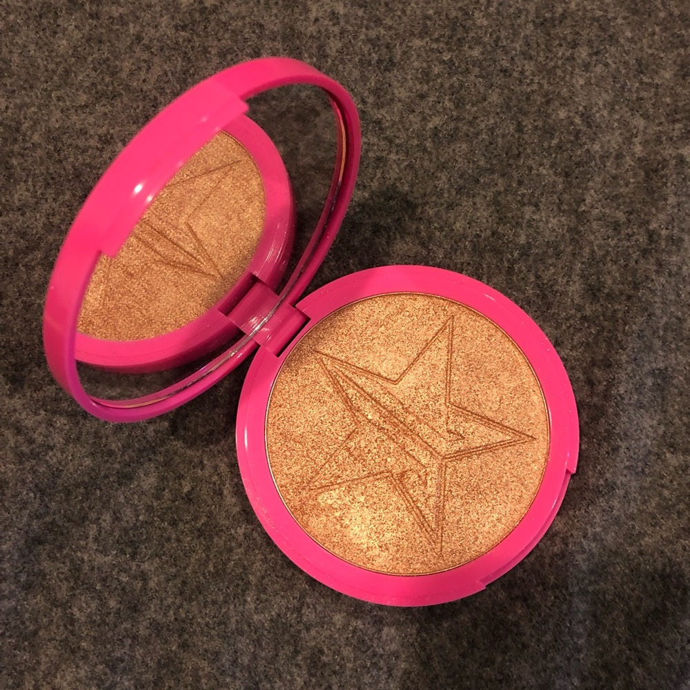 Jeffree Star Skin Frost in King Tut